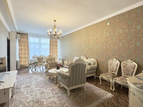 2-комн. новостройка - м. Шах Исмаил Хатаи - 75 м²