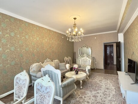 2-комн. новостройка - м. Шах Исмаил Хатаи - 75 м²