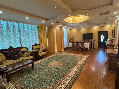 Elan №5932687 - Bakı, Nərimanov r., 4 otaqlı, 200 m², 9/21 mərtəbə