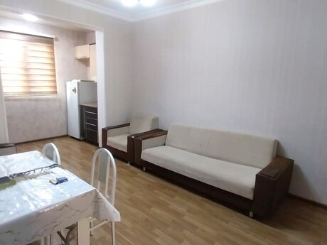 2 otaqlı köhnə tikili - Memar Əcəmi m. - 50 m²
