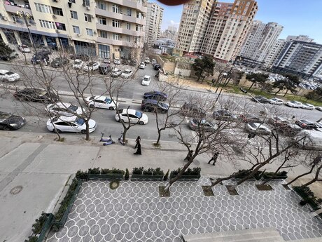 Elan №5932849 - Bakı, İnşaatçılar m., 4 otaqlı, 204 m², 4/10 mərtəbə