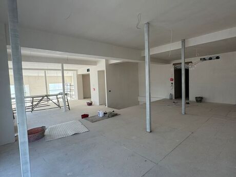 Obyekt - Ağ şəhər q. - 260 m²