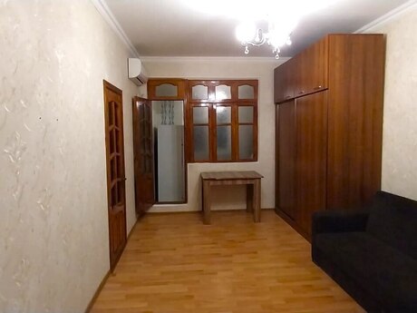 1 otaqlı köhnə tikili - Memar Əcəmi m. - 35 m²