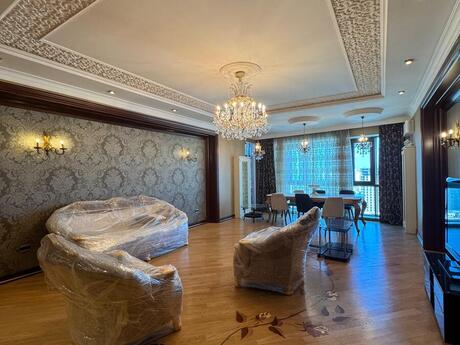 Kirayə 3 otaqlı mənzil, 220 m², Şah İsmayıl Xətai: 1 700 ₼/ay 2