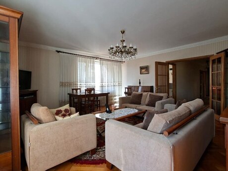 4 otaqlı yeni tikili - İçəri Şəhər m. - 140 m²