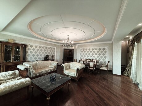 4 otaqlı yeni tikili - 28 May m. - 220 m²