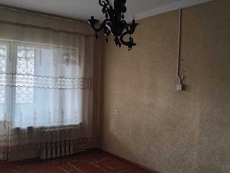 3 otaqlı köhnə tikili - Həzi Aslanov q. - 85 m²