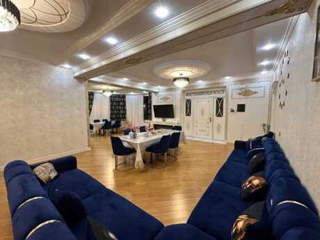 8 otaqlı həyət evi/bağ evi - Bakıxanov q. - 800 m²