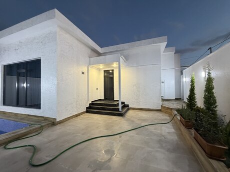 Satılır 3 otaqlı həyət evi/bağ evi 100 m², Mərdəkan q.