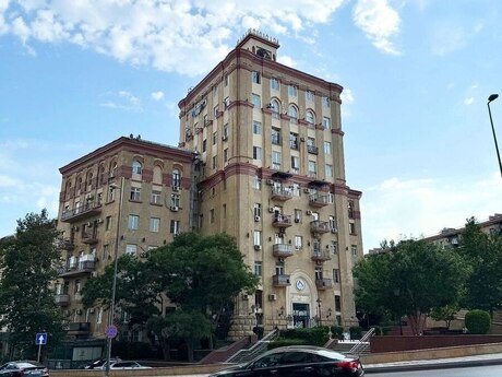 Elan №5933225 - Bakı, Nizami m., 3 otaqlı, 90 m², 2/5 mərtəbə