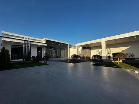 4 otaqlı həyət evi/bağ evi - Mərdəkan q. - 150 m²
