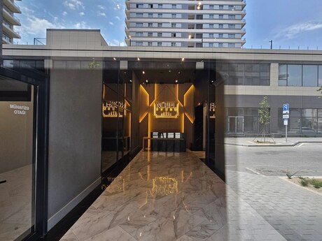 4 otaqlı yeni tikili - Xətai r. - 194 m²
