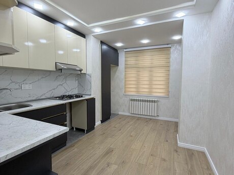 Satlr 2 otaql khn tikili 60 m, Hzi Aslanov m.