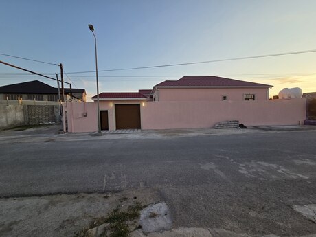 4 otaqlı həyət evi/bağ evi - Mərdəkan q. - 120 m²