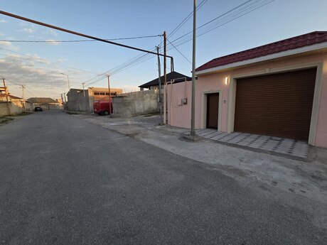 4 otaqlı həyət evi/bağ evi - Mərdəkan q. - 120 m²