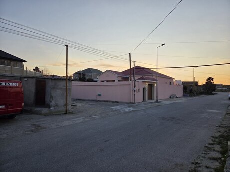 4 otaqlı həyət evi/bağ evi - Mərdəkan q. - 120 m²