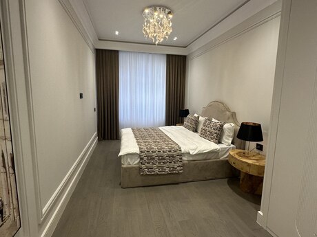 4 otaqlı yeni tikili - Xətai r. - 140 m²