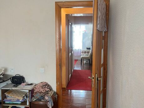 Satlr 3 otaql khn tikili 64 m, Hzi Aslanov m.