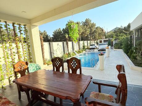 6 otaqlı həyət evi/bağ evi - Nardaran q. - 300 m²