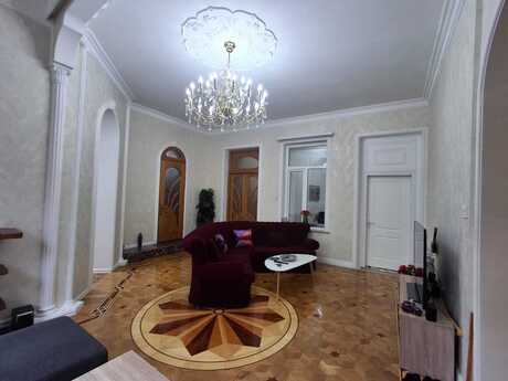 5 otaqlı köhnə tikili - Sahil m. - 150 m²