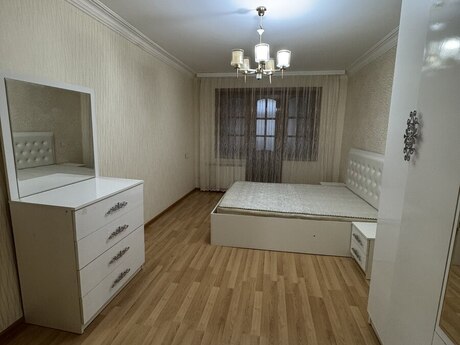 Объявление №5933846 - Баку, м. Нефтчиляр, 4-комн., 90 м², 2/5 этаж