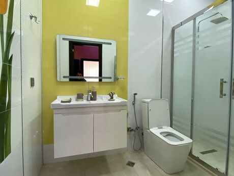 3 otaqlı yeni tikili - 8 Noyabr m. - 145 m²