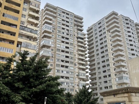 Satılır 3 otaqlı yeni tikili 136 m², Xalqlar Dostluğu m.