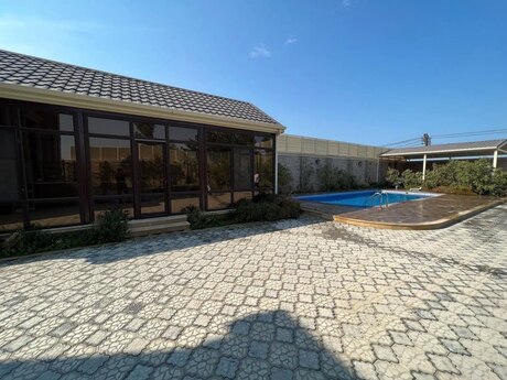5 otaqlı həyət evi/bağ evi - Bilgəh q. - 400 m²