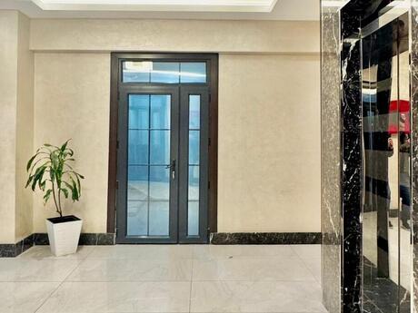 5 otaqlı yeni tikili - 28 May m. - 295 m²