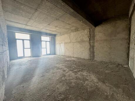 5 otaqlı yeni tikili - 28 May m. - 295 m²
