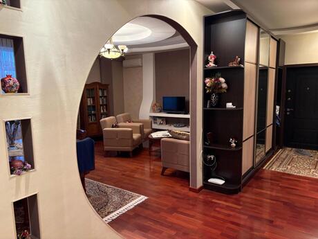 Satılır 2 otaqlı yeni tikili 91 m², Qara Qarayev m.