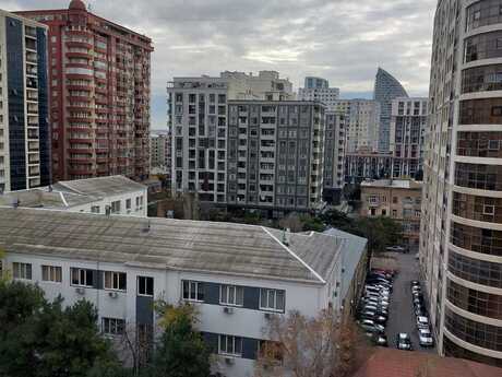 4 otaqlı yeni tikili - Nəriman Nərimanov m. - 170 m²