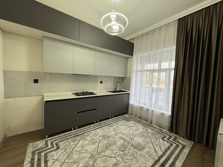 8 otaqlı həyət evi/bağ evi - Maştağa q. - 200 m²