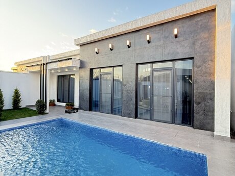4 otaqlı həyət evi/bağ evi - Mərdəkan q. - 160 m²