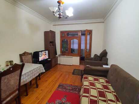 3 otaqlı köhnə tikili - Neftçilər m. - 70 m²