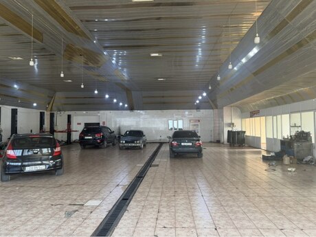 Obyekt - 8 Noyabr m. - 800 m²