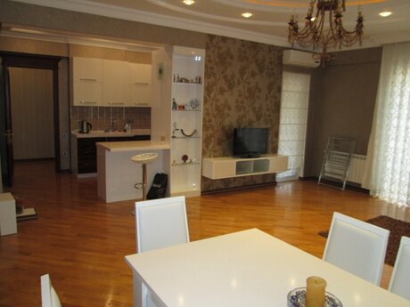 Kirayə 2 otaqlı mənzil, 100 m², Nəsimi: 1 200 ₼/ay 2