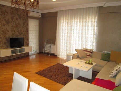 Kirayə 2 otaqlı mənzil, 100 m², Nəsimi: 1 200 ₼/ay 3