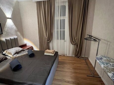 3 otaqlı köhnə tikili - Nəriman Nərimanov m. - 80 m²