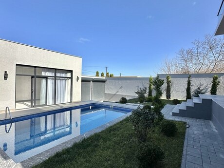 5 otaqlı həyət evi/bağ evi - Mərdəkan q. - 300 m²