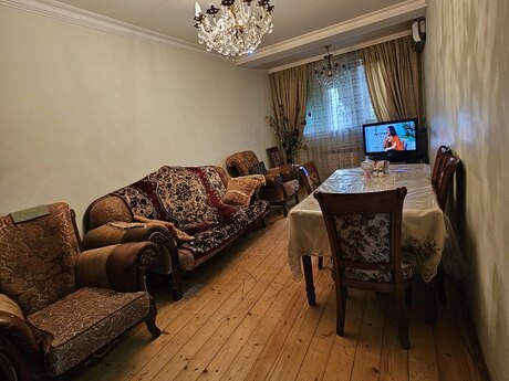 Elan №5935412 - Bakı, Koroğlu m., 3 otaqlı, 85 m², 4/9 mərtəbə