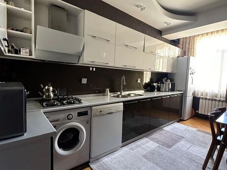 Объявление №5935240 - Баку, м. Халглар Достлугу, 2-комн., 87 м², 6/17 этаж