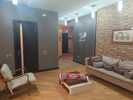 3 otaqlı mənzil, 142 m², İnşaatçılar: 277 000 ₼ 3