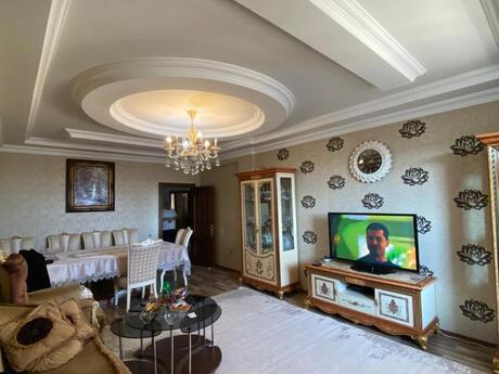 3-комн. новостройка - пос. Бакиханова - 130 м²