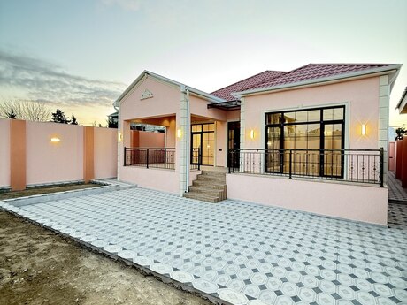 4 otaqlı həyət evi/bağ evi - Şağan q. - 150 m²