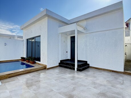4 otaqlı həyət evi/bağ evi - Mərdəkan q. - 110 m²