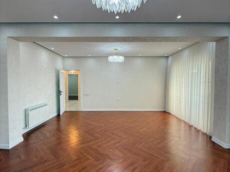 5 otaqlı köhnə tikili - Köhnə Günəşli q. - 120 m²