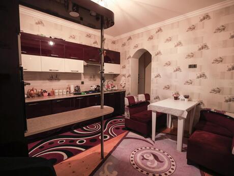 4 otaqlı həyət evi/bağ evi - Əhmədli m. - 100 m²