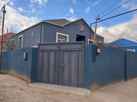 Satılır 4 otaqlı həyət evi/bağ evi 100 m², Biləcəri q.