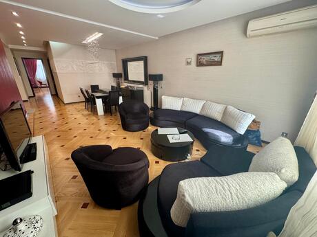 3 otaqlı yeni tikili - Elmlər Akademiyası m. - 150 m²